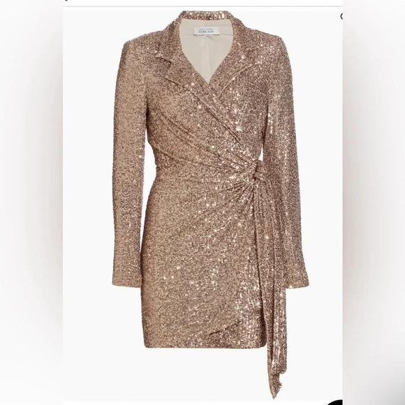 Teri Jon by Rickie Freeman
Sequin Wrap Top - Picture 1 of 8